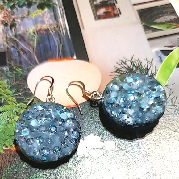 RAINDROP EFFECT MzMax Resin Designs Earrings - Picture 3 of 8